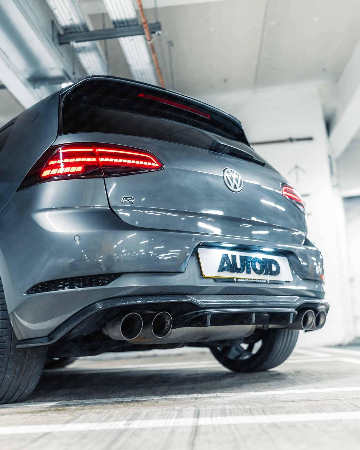 Carbon Fiber Performance Rear Diffuser For VW Golf Gti & R (2016-2020, Mk7.5)